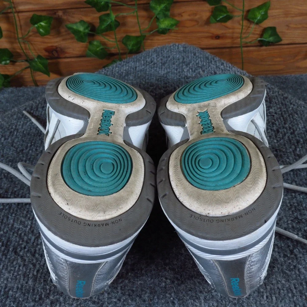 Reebok Easytone Smoothfit Women Athletic Walking Shoe Size 6.5 Silver Synthetic‎